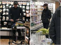 They quickly admitted to this dating relationship. Hyun Bin Son Ye Jin Are Dating A Timeline Of Their Love Story