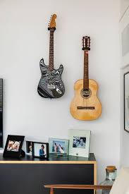 35 Simple Guitar Wall Display Ideas For