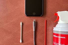 how to clean an iphone charging port