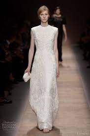 Fall and winter weddings call for your favorite little. Valentino Spring Summer 2013 Ready To Wear Wedding Inspirasi