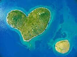 Spectacular Heart-Shaped Island Up for Sale