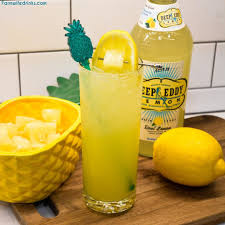pineapple lemonade vodka tail the