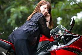 ツーリングライダーから見ても格好いいバイク女子 ｜ オートバイ撮影 - 写真撮影ノート