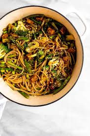 vegetable noodle stir fry eat with
