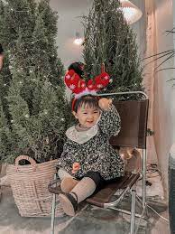 Ngắm những ông, bà già Noel nhí siêu dễ thương trong loạt bộ ảnh rực rỡ để  thấy sự háo hức của các bé trong mùa Giáng sinh - Netizen - Việt