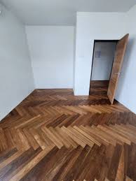 brown 15mm teak wood laminated flooring