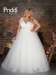 Wedding dress wedding gowns wedding dresses china bridegroom wedding dress wedding dress bridal gowns mermaid wedding dress wedding there are 2,051 suppliers who sells plus size ball gown wedding dresses on alibaba.com, mainly located in asia. Pin By Christina Davison On Wedding Dresses Wedding Dresses Plus Size Ball Gowns Wedding Plus Wedding Dresses