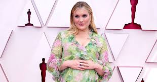 Emerald fennell has won the oscar for best original screenplay for her movie promising young woman. Rlg2ape7m3mz8m