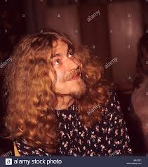 Discover all robert plant's music connections, watch videos, listen to music, discuss and download. Robert Plant Auf Einer Party Fur Led Zeppelin Stockfotografie Alamy
