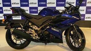 yamaha r15 v3 launched rs 1 25