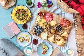 How to Have a Stay at Home Picnic | HelloFresh Magazine