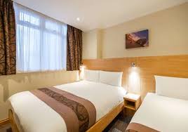 The group operates on a franchise basis and all hotels are independently run and owned. Comfort Inn Hyde Park 72 1 6 1 London Hotel Deals Reviews Kayak
