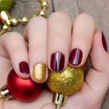 The great thing about gel nails is that it does last so long. 30 Christmas Nail Art Design Ideas 2020 Easy Holiday Manicures
