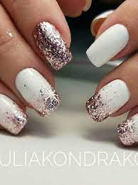 Nothing says christmas quite like santa claus and this design is one of the easiest and best to start with for christmas 2020. 40 Pretty Winter Nails Designs That Inspire Christmas Gel Nails May Nails Christmas Nails