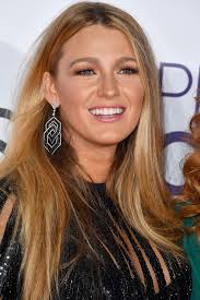 A warm, dark caramel blonde hue is particularly flattering on those with medium and dark skin tones that are as rich as the color in question. 15 Best Caramel Hair Color Shades Celebrity Caramel Hair Colors