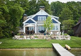 Craftsman Style In A Michigan Lake House