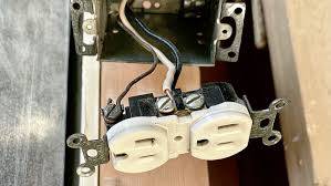 Easiest to wire is a single light that occurs at the end of a circuit. Diy Smart Home What S A Neutral Wire And What To Do If You Don T Have One Tom S Guide