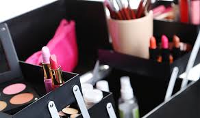 organisers and storage for your beauty kit