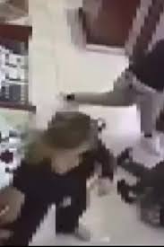jewelry smash and grab robbery