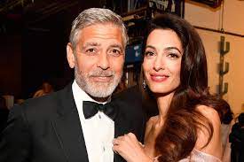 George clooney gives donald trump a half million dollar middle finger a substantial juneteenth donation to the equal justice initiative was inspired by one of the president's more absurd remarks. George Clooney Spricht Offen Wie Nie Uber Ehe Und Kinder Gala De