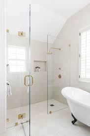the easiest way to clean gl shower doors