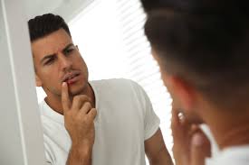 p inside lip mucous cyst causes