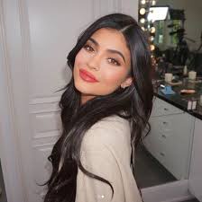 kylie jenner s go to matte makeup look