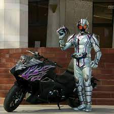 Honda BigBike - Honda NM4 ยานพาหนะคู่ใจพระรอง Rider Mach จากซีรีส์ Kamen Rider Drive ใช้ไล่ล่าเหล่ารอยด์มิวด้วยความงดงาม และรวดเร็วจนคุณมองตามแทบไม่ทัน | Facebook
