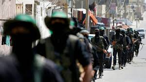 Hamas parade terror and threats. Hamas Verkundet Waffenruhe Mit Israel Entspannung Am Gazastreifen