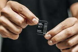 how many hours of video can 128gb hold