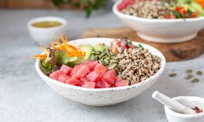 tuna and quinoa poke bowl calories