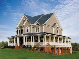 house and roof color combinations