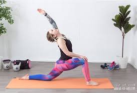 Ich freue mich sehr, dass ich diese art des yoga mit dir teilen kann. 12 Simple Faszien Yoga Ubungen Die Verspannungen Sofort Losen
