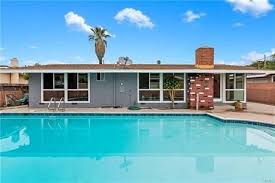 Garden Grove Ca With Swimming Pool