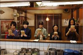 七人の秘書：木村文乃主演ドラマがスタート SNSで菜々緒らの“水着シーン”が話題 “ラーメンシーン”に「おいしそう」の声も -  MANTANWEB（まんたんウェブ）