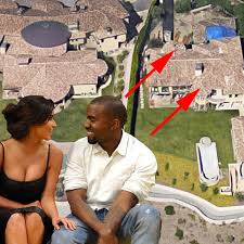 Kim kardashian and kanye west's divorce 'came together quickly' and the rapper's mental health battle will 'not affect joint custody arrangement'. Kim Kardashian And Kanye West Are Selling Their Thoroughly Renovated Mcmansion For More Than 20m Curbed La