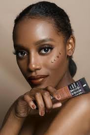 natural makeup look for brown skin