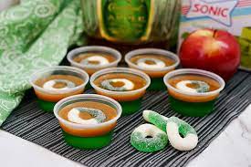 caramel apple jello shots with crown