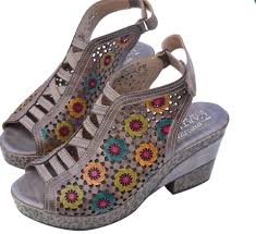 Gray Bewitched Wedges