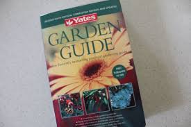 Yates Garden Guide 76the Editon 2007