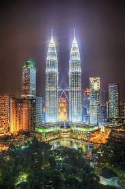 For a bit of advice, i recommend you to visit klcc park during night time. Pin On Les Plus Beaux Edifices Du Monde