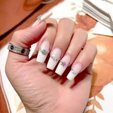 nails salon 92887 glamour beauty care