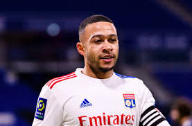 Barcelona have officially announced the signing of memphis depay on a free transfer from lyon. Memphis Depay Donyell Malen Attracting Borussia Dortmund Interest