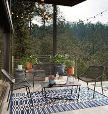 Small Space Friendly Outdoor Furniture