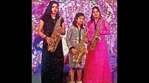 All-girl Sax Band Helps City Get Back To Groove | Kolkata News - Times of  India