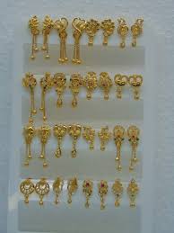 46 gold earrings