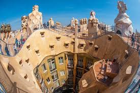 They said to us this is barcelona and showed us a postcard of the pedraforca. Trovare Lavoro A Barcellona Lavoro Nel Mondo