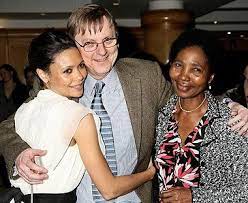 She is known for her roles in the films mission: Thandie Newton With Father And Mother Thandie Newton Parents Thandie Newton Parents