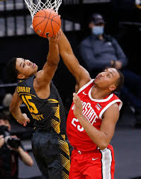 The official facebook fan page for iowa hawkeye basketball. Iowa Hawkeyes Have Been Missing Cj Fredrick During Big 10 Skid