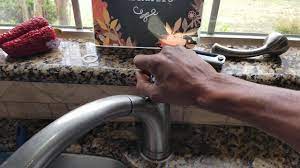 delta kitchen faucet too hot adjust